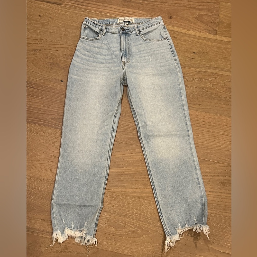 Women’s Abercrombie & Fitch size (27) 4s ankle straight ultra high rise jeans